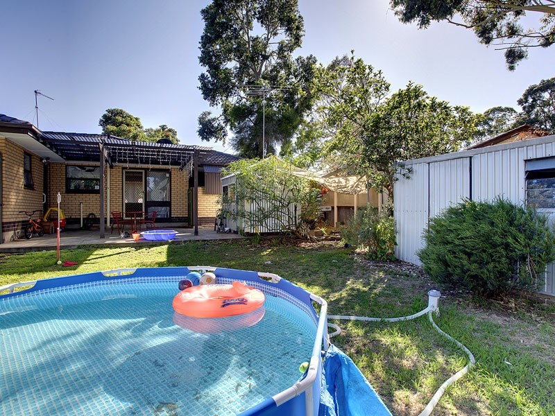 13 Arnold Drive, Hackham SA 5163