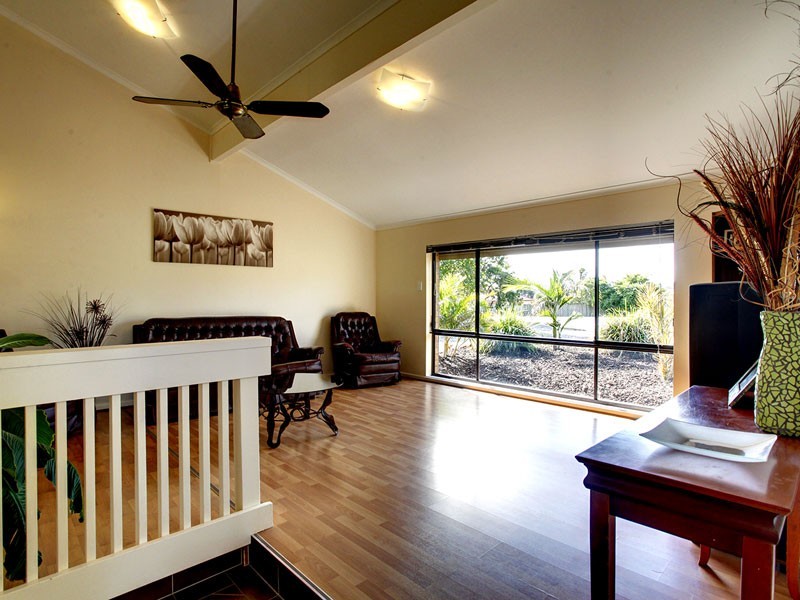 40 Oakridge Road, Aberfoyle Park SA 5159