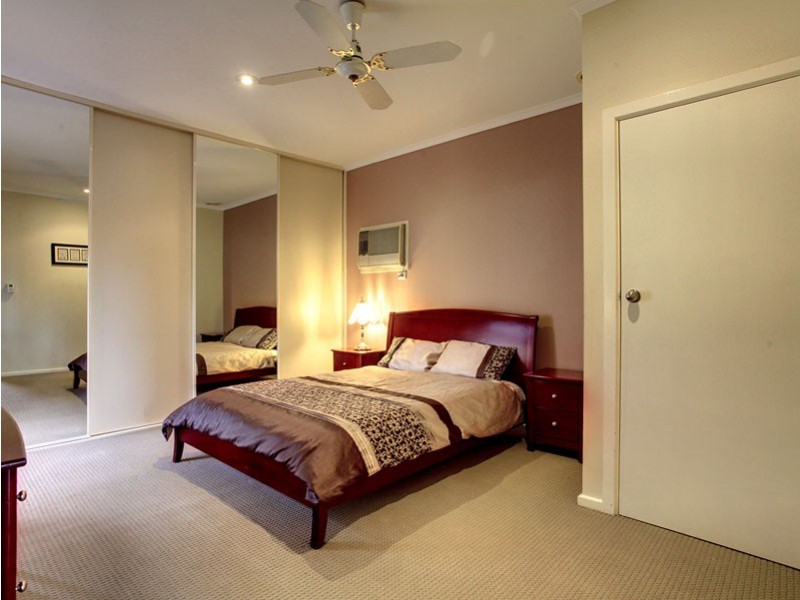 40 Oakridge Road, Aberfoyle Park SA 5159