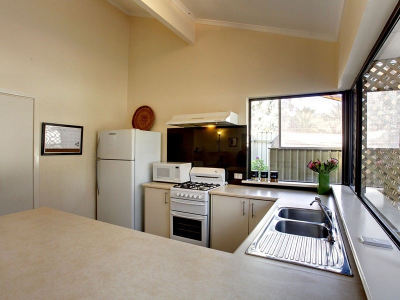 40 Oakridge Road, Aberfoyle Park SA 5159