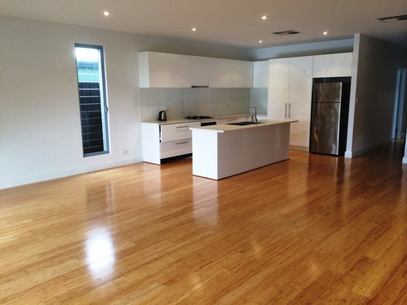 16 Compass Drive, Seaford SA 5169