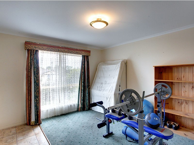 1 Swinton Close, Christie Downs SA 5164