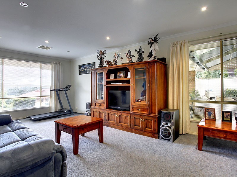 15 George Francis Drive, Mount Compass SA 5210