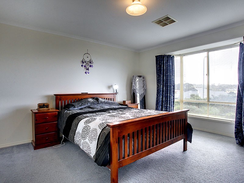 15 George Francis Drive, Mount Compass SA 5210