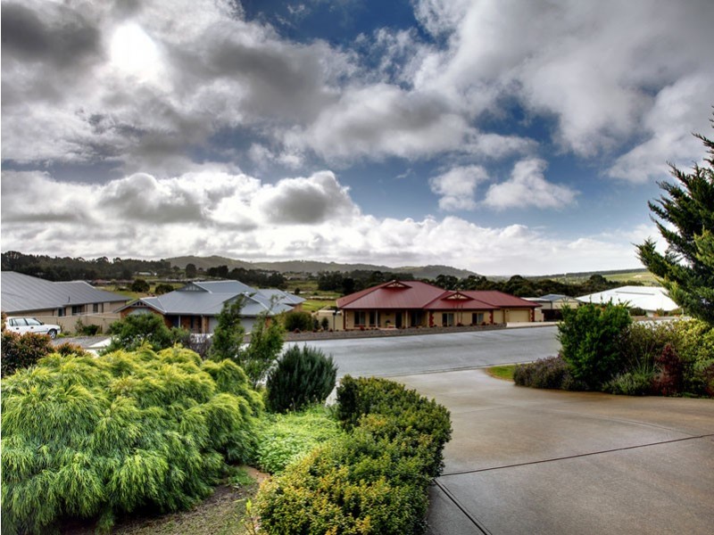 15 George Francis Drive, Mount Compass SA 5210