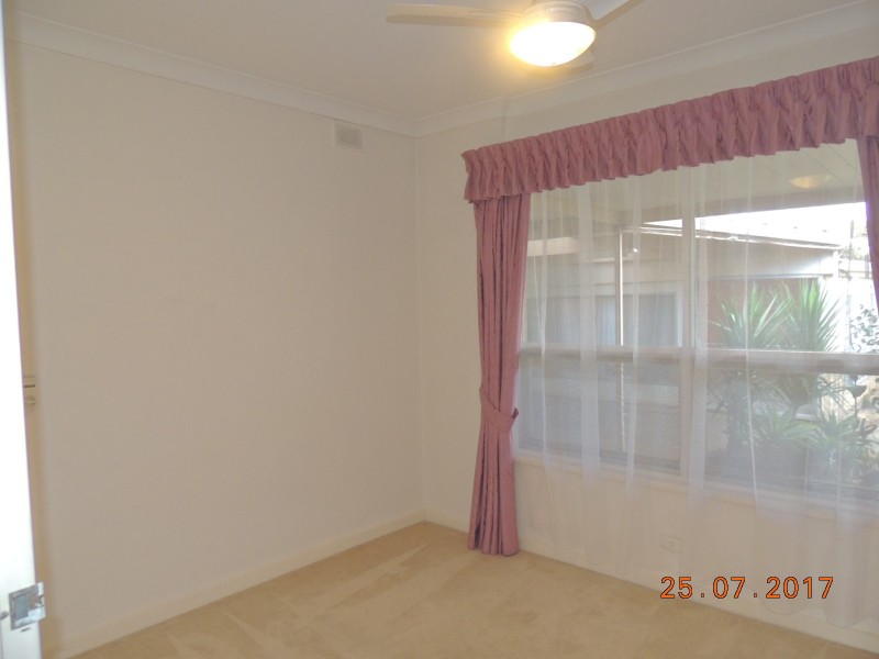 40 Salisbury Avenue, Morphett Vale SA 5162