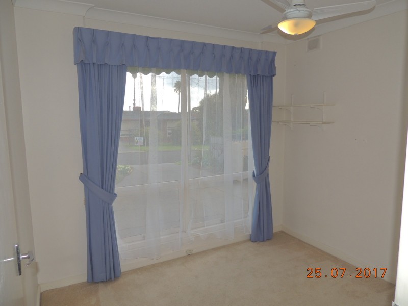 40 Salisbury Avenue, Morphett Vale SA 5162