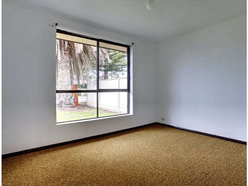 55 Kalgoorlie Avenue, Port Noarlunga South SA 5167