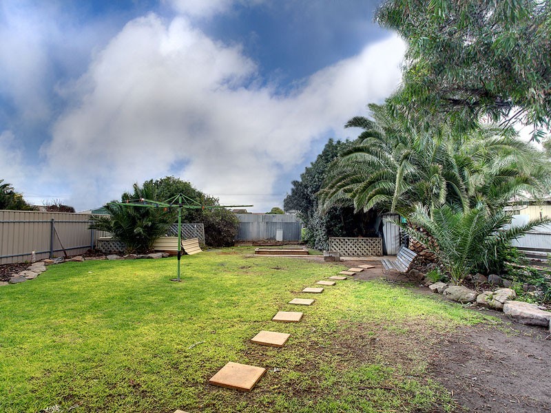 55 Kalgoorlie Avenue, Port Noarlunga South SA 5167