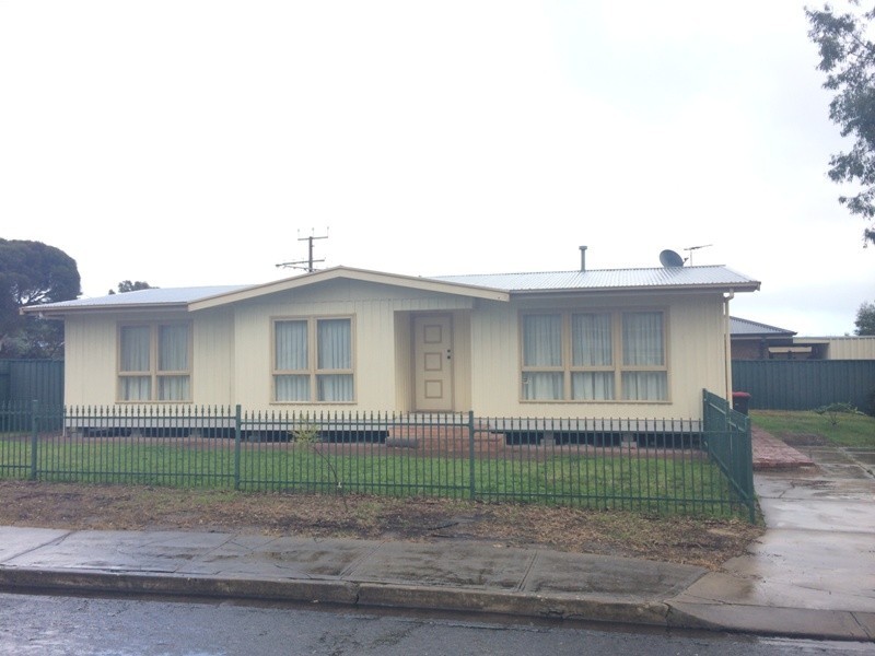 35 Chappel Avenue, Morphett Vale SA 5162