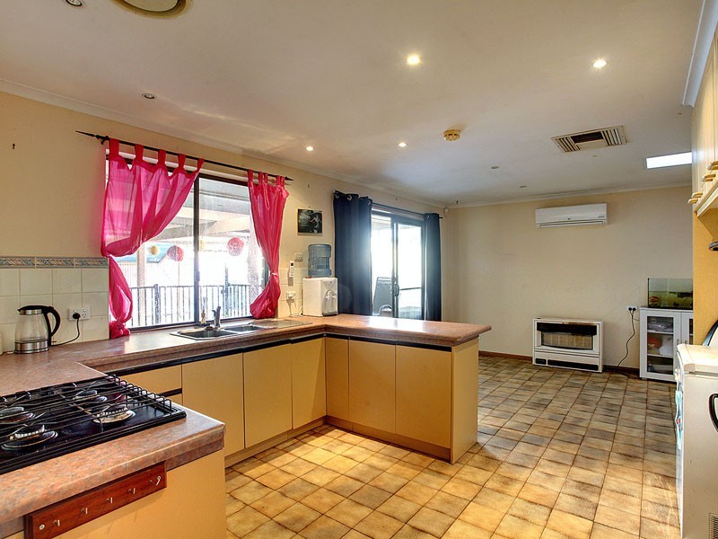 12 Macquarie Street, Moana SA 5169