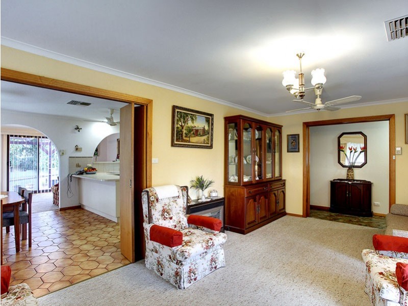 1 Merinda Court, Morphett Vale SA 5162