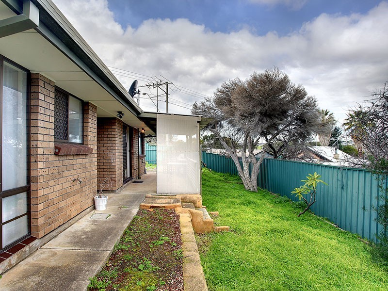 Unit 1, 439 Commercial Road, Moana SA 5169