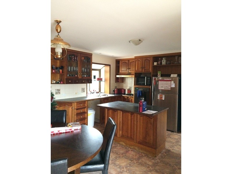 17 Charles St, Christie Downs SA 5164