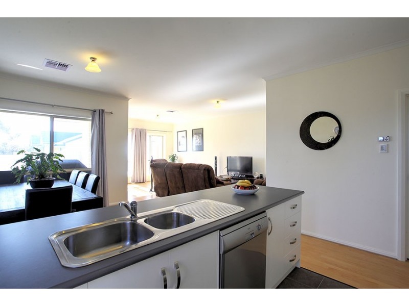33a Maslin Cres, Maslin Beach SA 5170