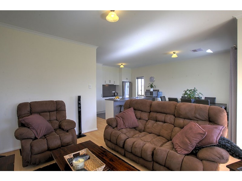 33a Maslin Cres, Maslin Beach SA 5170