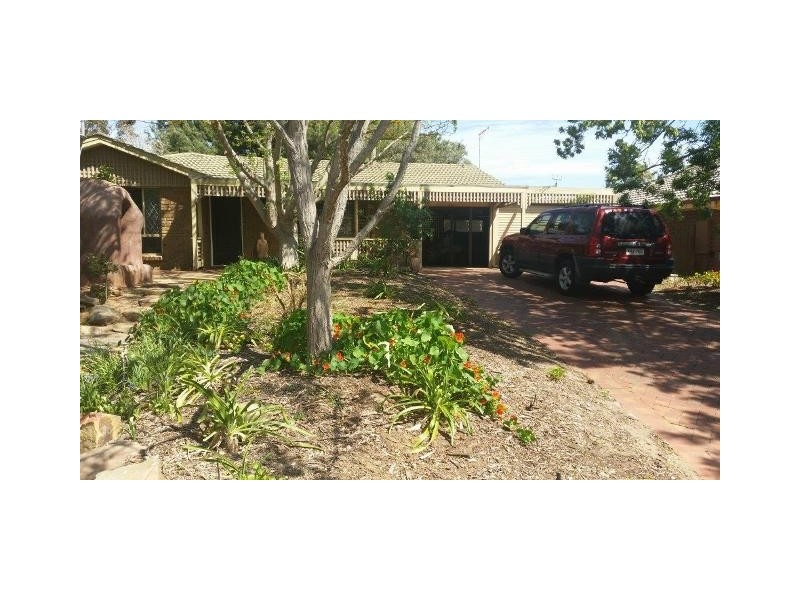 4 Semmens Road, Mclaren Vale SA 5171