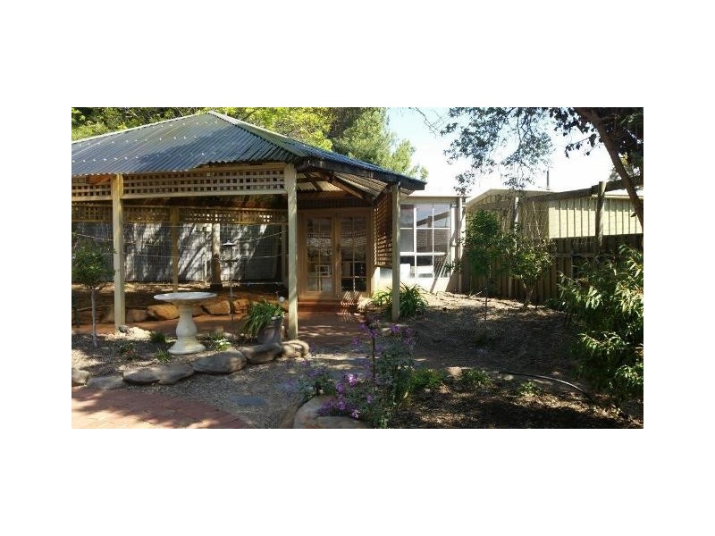 4 Semmens Road, Mclaren Vale SA 5171