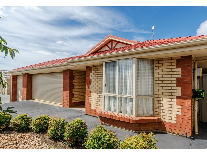 100 Penneys Hill Road (10 Mercedes Court), Hackham SA 5163