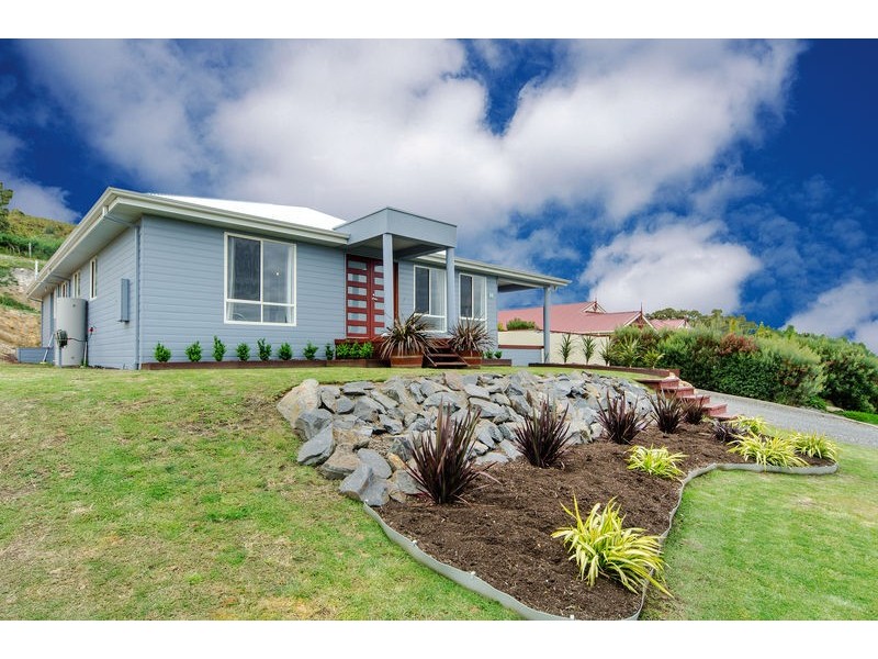 82 George Francis Drive, Mount Compass SA 5210