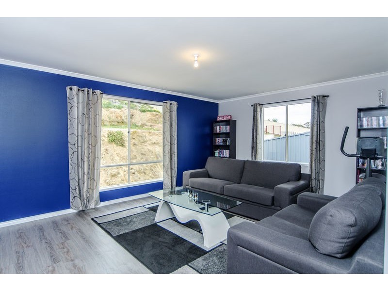 82 George Francis Drive, Mount Compass SA 5210