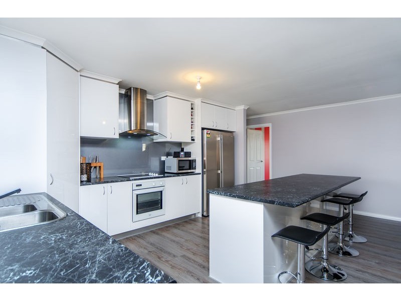 82 George Francis Drive, Mount Compass SA 5210