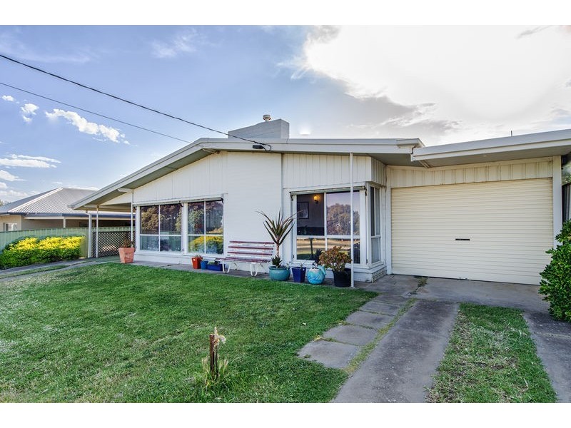 18 Commercial Road, Port Noarlunga South SA 5167