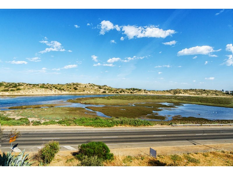 18 Commercial Road, Port Noarlunga South SA 5167