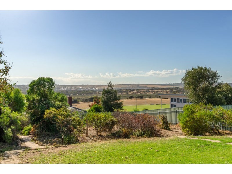 18 Commercial Road, Port Noarlunga South SA 5167
