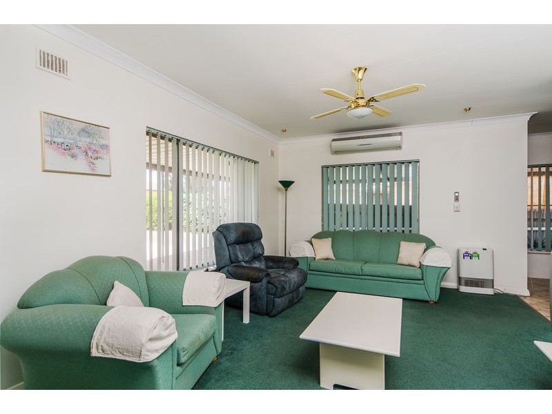 19 Graham Avenue, Hackham SA 5163