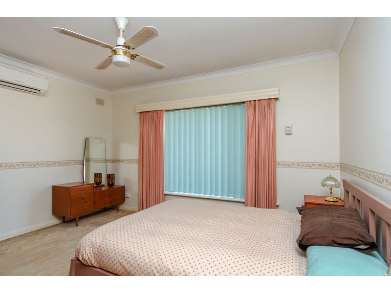 19 Graham Avenue, Hackham SA 5163