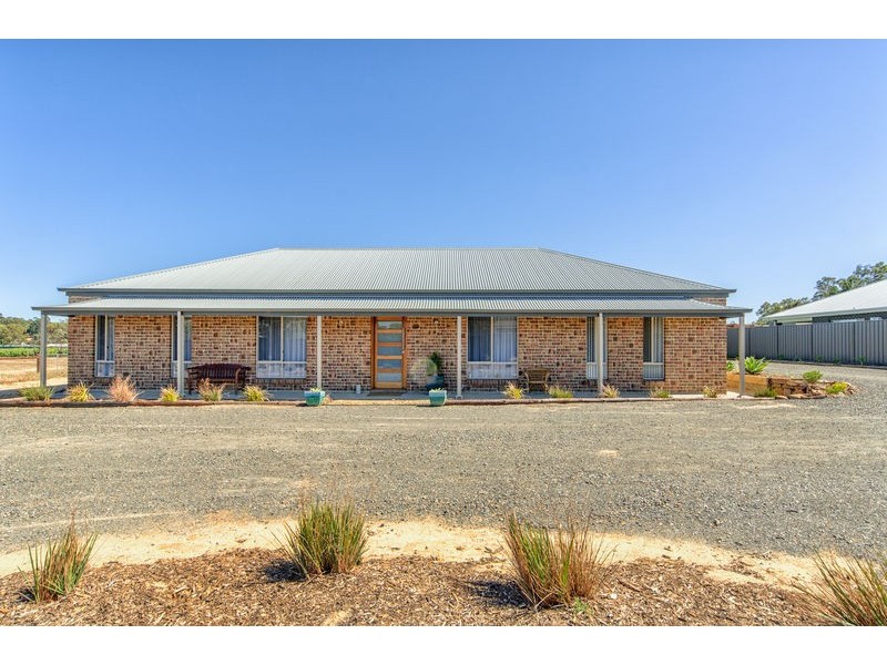 8 Swift Grove, Mclaren Flat SA 5171