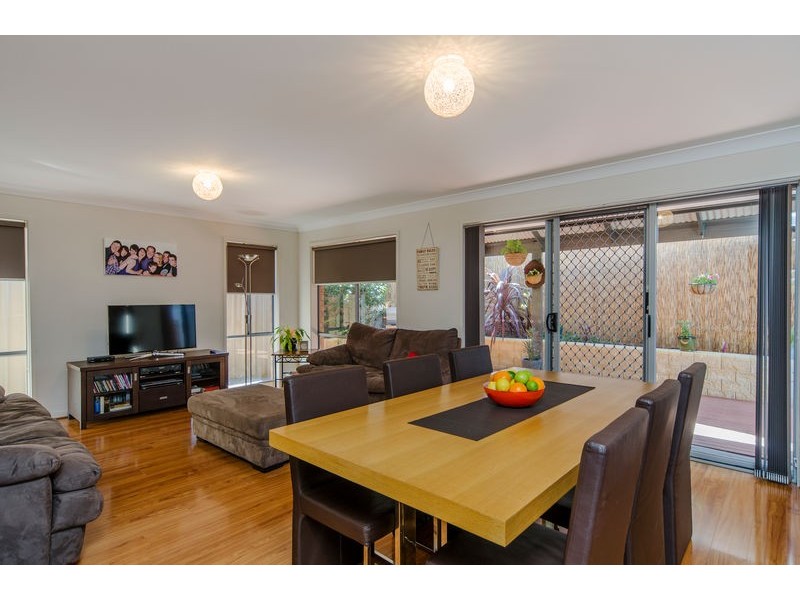 2 Clive Street, Morphett Vale SA 5162