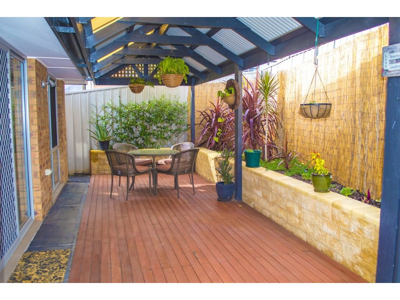 2 Clive Street, Morphett Vale SA 5162