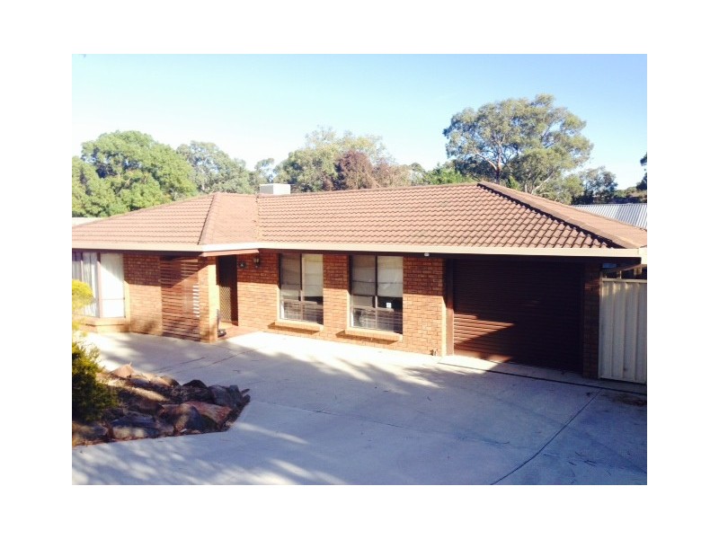 7 Ash Street, Aberfoyle Park SA 5159