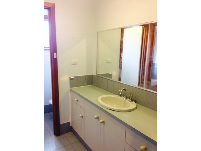 7 Ash Street, Aberfoyle Park SA 5159