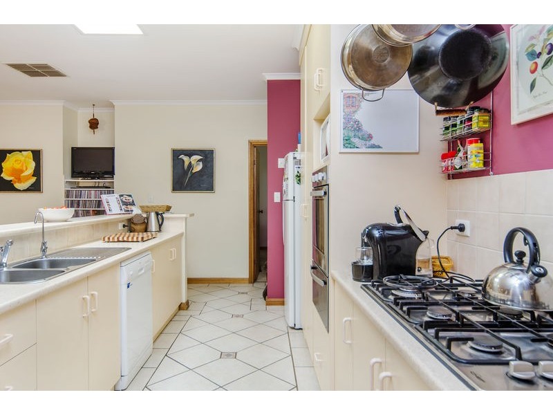 1 Sea Eagle Crescent, Seaford Rise SA 5169