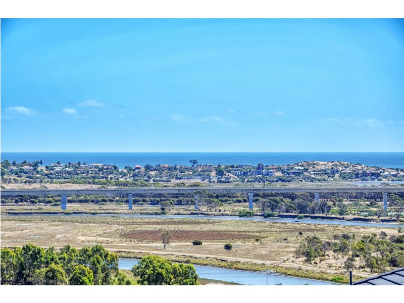 2 Corrimal Avenue, Noarlunga Downs SA 5168