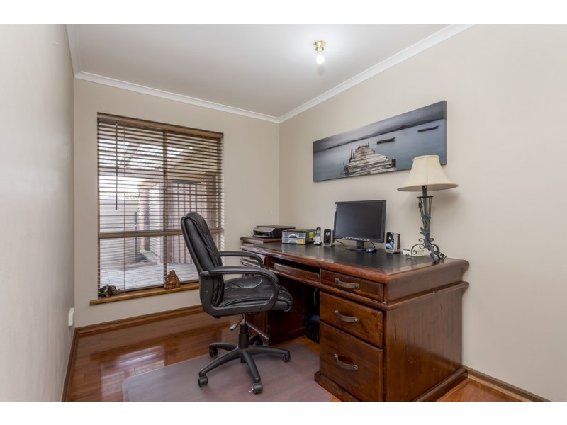 16 Pinto Court, Woodcroft SA 5162