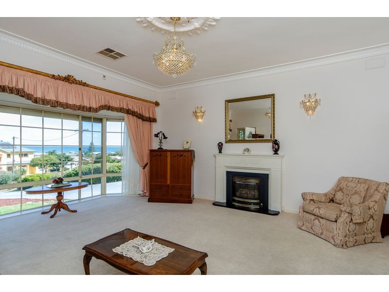 47 Third Avenue, Moana SA 5169