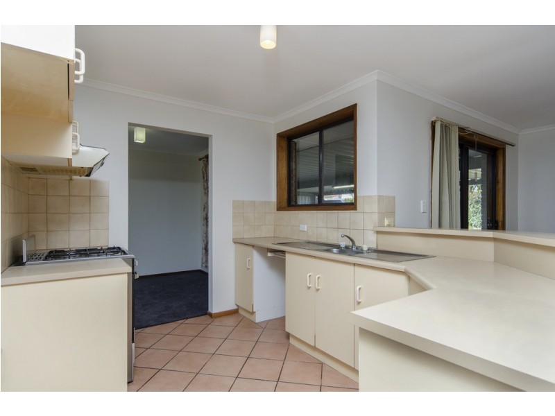 14 Cimaron Close, Morphett Vale SA 5162