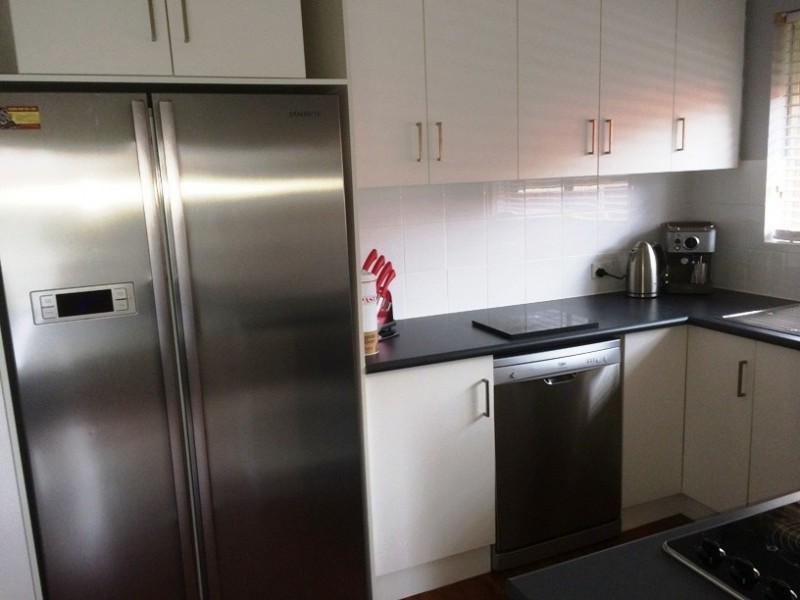 8 Richards Rd, Morphett Vale SA 5162