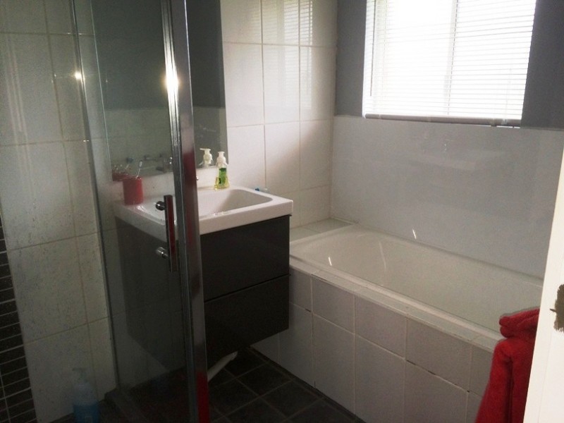 8 Richards Rd, Morphett Vale SA 5162