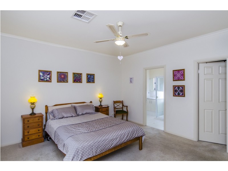 122 Grand Boulevard, Seaford Rise SA 5169