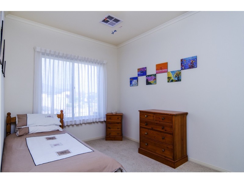 122 Grand Boulevard, Seaford Rise SA 5169