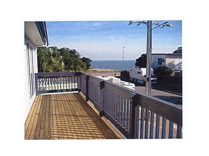 4 Benny Ave, Port Noarlunga SA 5167