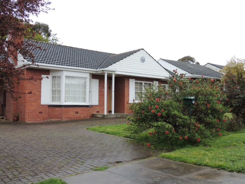 36 Eden Avenue, Bellevue Heights SA 5050