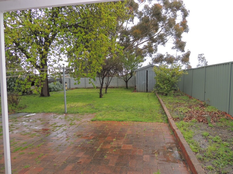 36 Eden Avenue, Bellevue Heights SA 5050