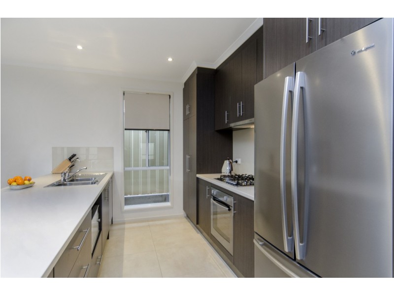 2 Taynton Terrace, Morphett Vale SA 5162