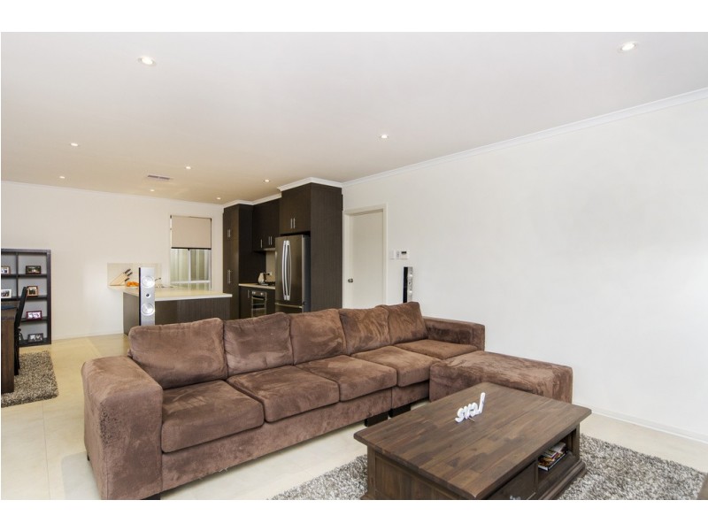 2 Taynton Terrace, Morphett Vale SA 5162